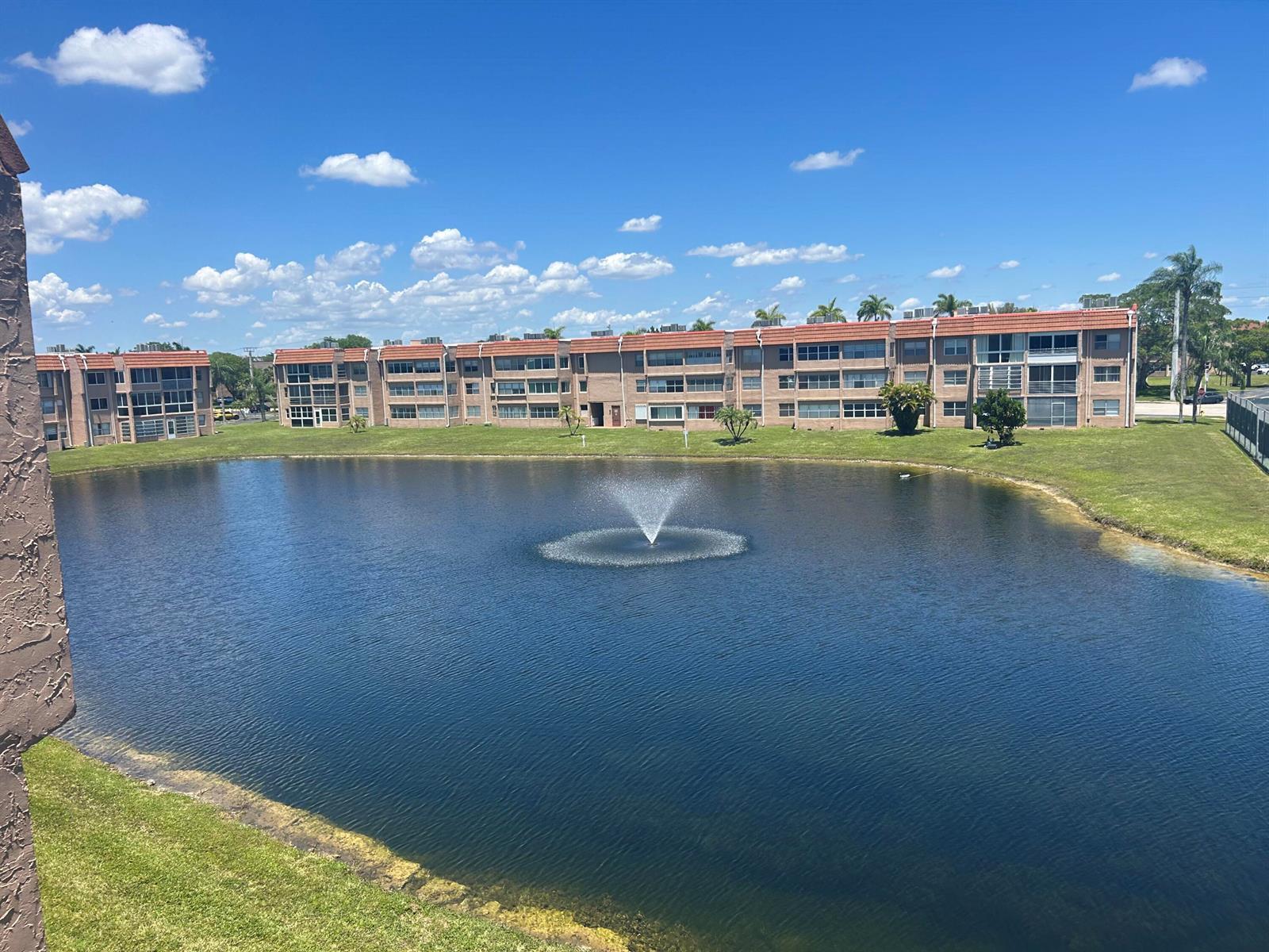 9620 Sunrise Lakes Boulevard # 304, Sunrise FL 33322