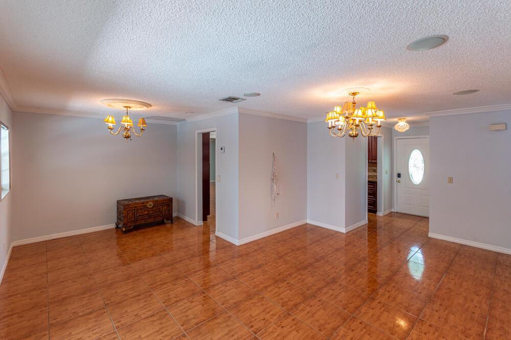 1045 Cameo Circle, West Palm Beach FL 33417 photo 5