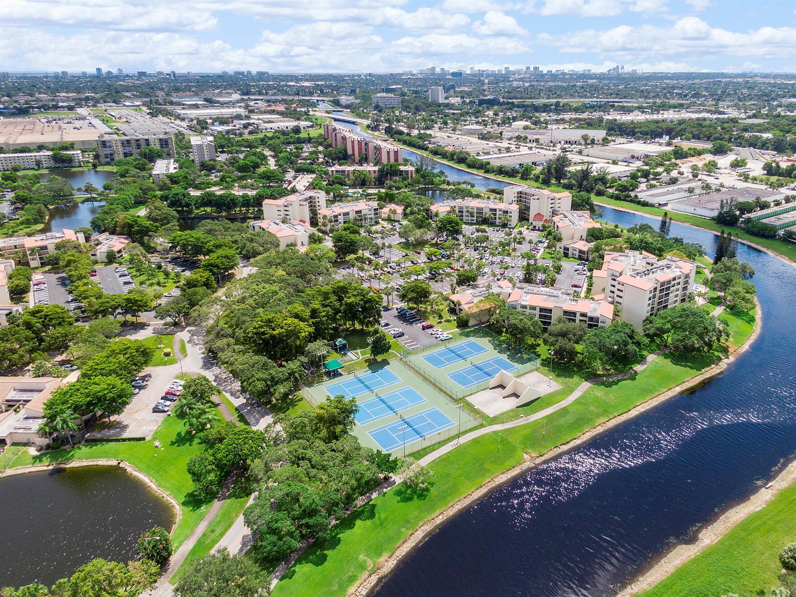 2236 N Cypress Bend Drive # 311, Pompano Beach FL 33069