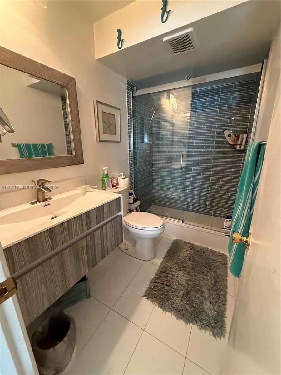 500 NE 14th Ave # 302, Hallandale Beach FL 33009 photo 2