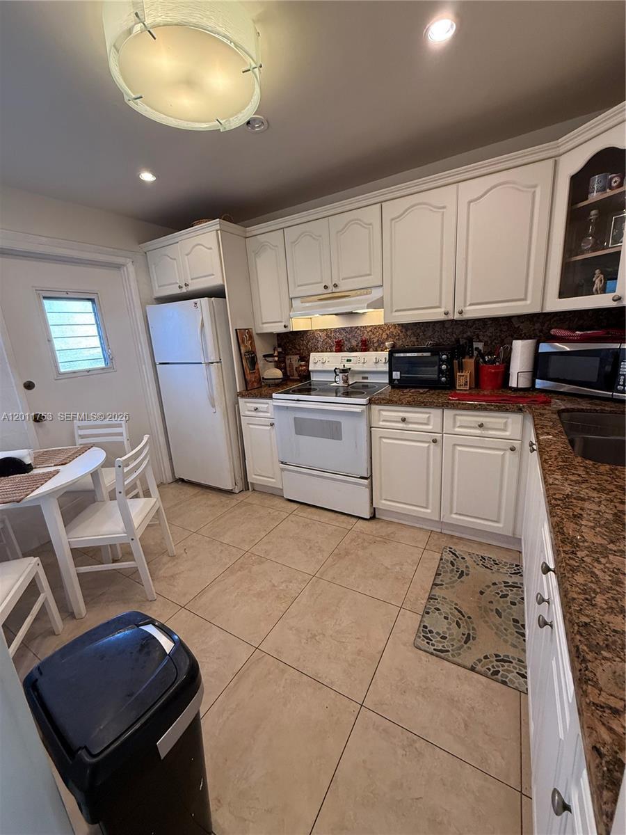500 NE 14th Ave # 302, Hallandale Beach FL 33009 photo 5