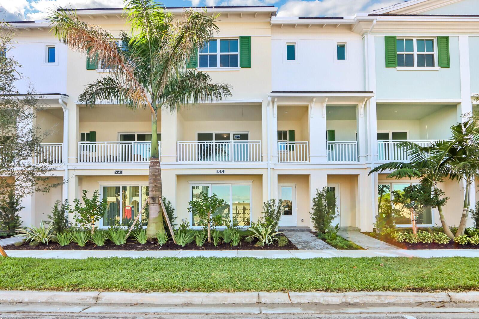5352 Sagan Lane, Palm Beach Gardens FL 33418