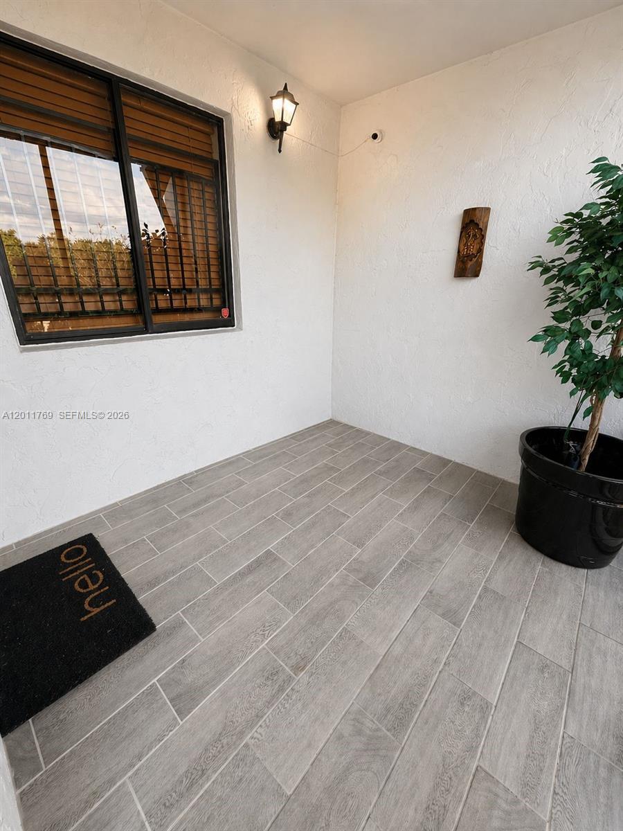 286 Racquet Club Rd # 204, Weston FL 33326 photo 3