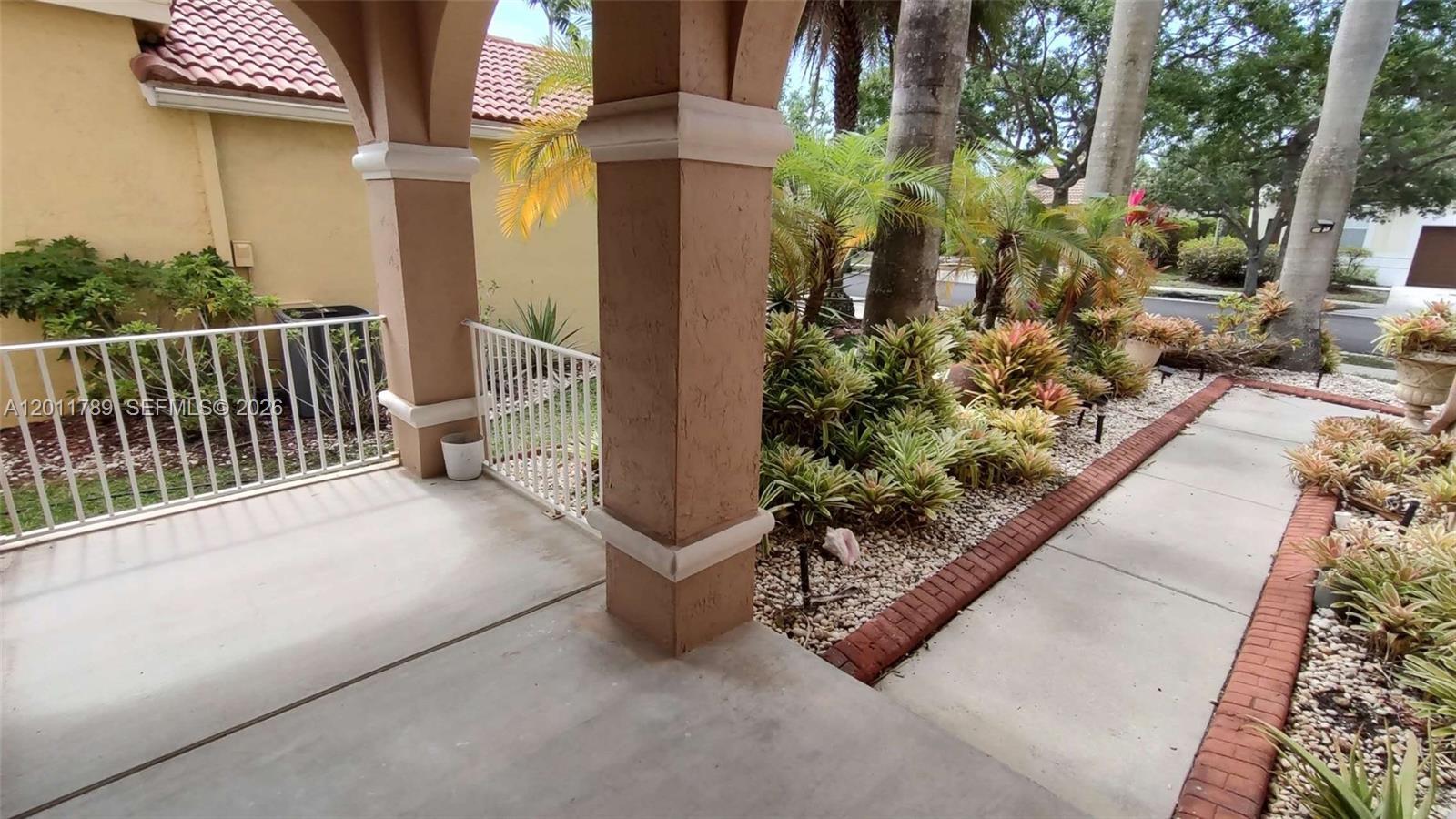 624 Bald Cypress Rd # 624, Weston FL 33327 photo 2
