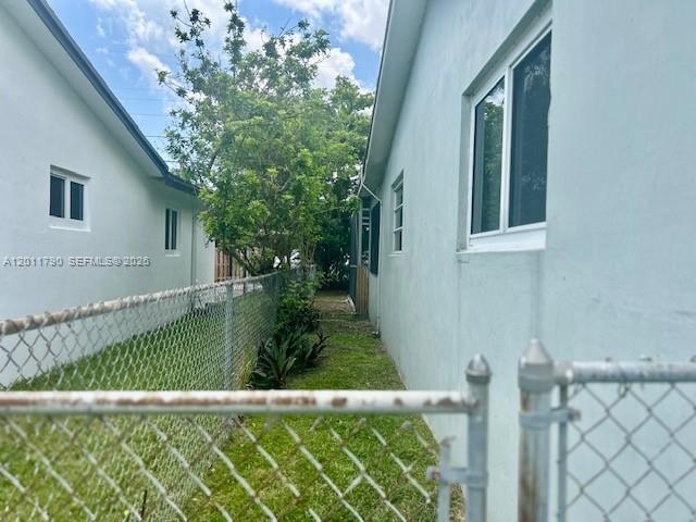 1328 Arthur St, Hollywood FL 33019 photo 3