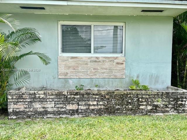 1328 Arthur St, Hollywood FL 33019 photo 4