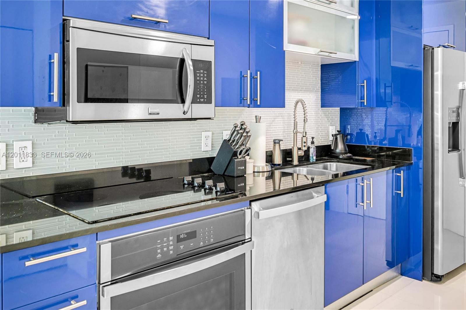 60 SW 13th St # 2014, Miami FL 33130 photo 5