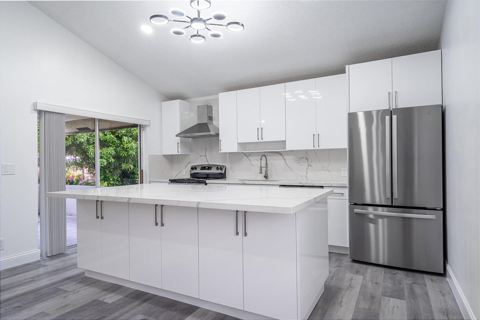 5140 NW 5th Avenue, Boca Raton FL 33487