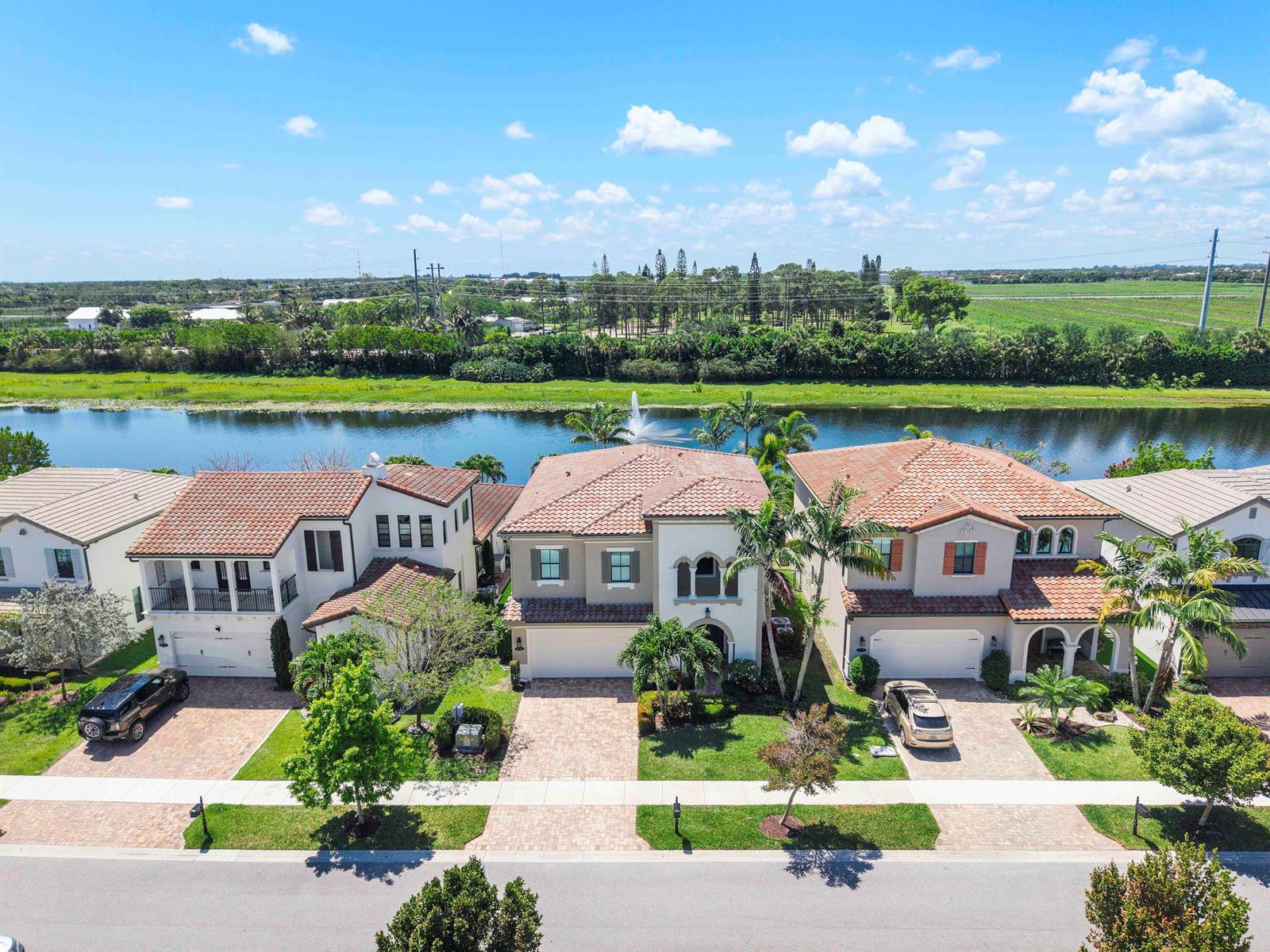 8723 Grand Prix Lane, Boynton Beach FL 33472 photo 2