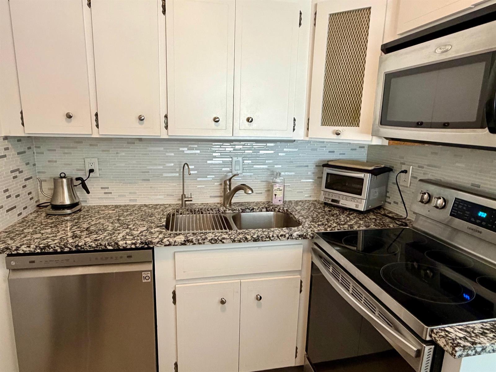 5700 NE 22nd Way # 329, Fort Lauderdale FL 33308