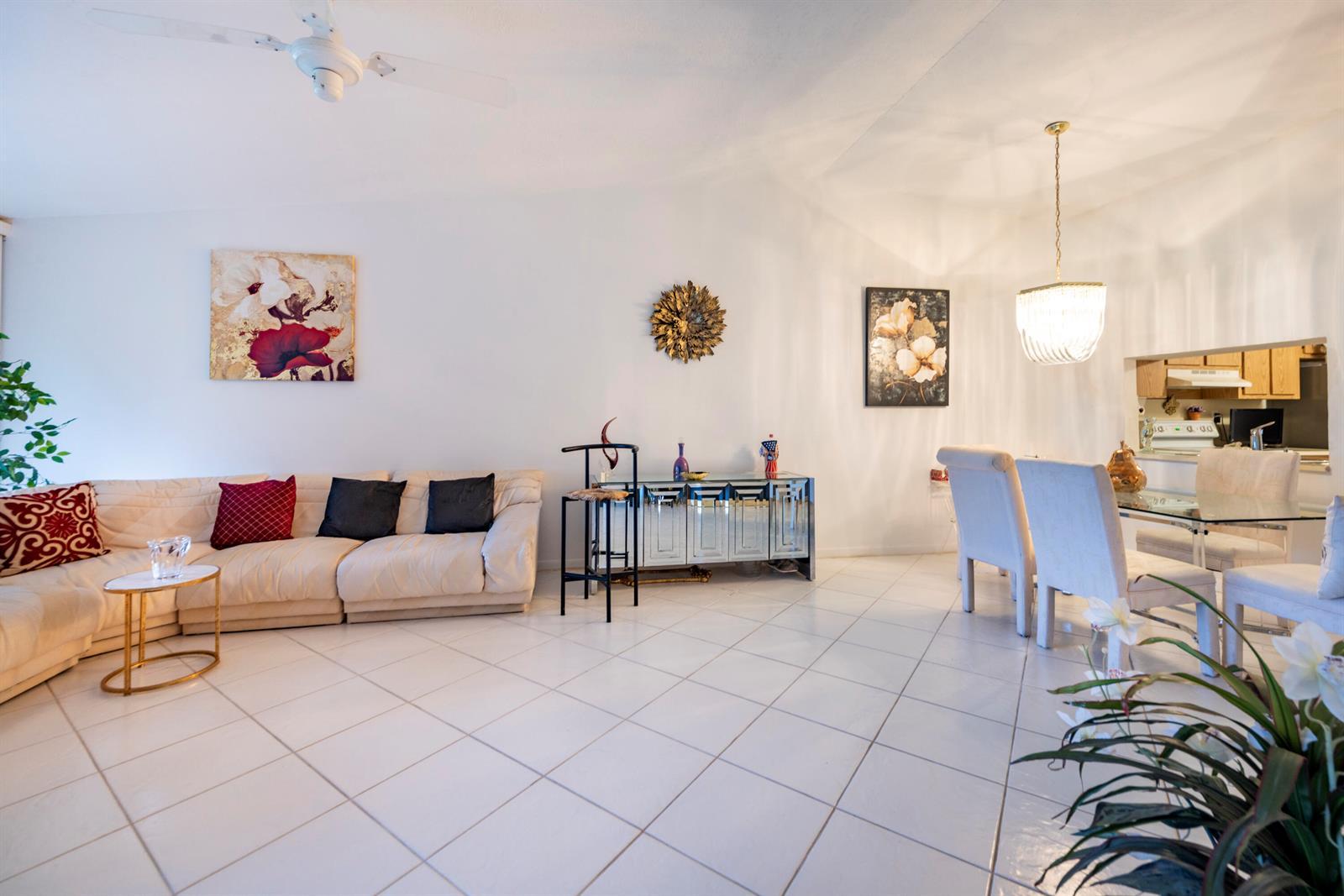9279 Wedgewood Drive # B20, Tamarac FL 33321 photo 4