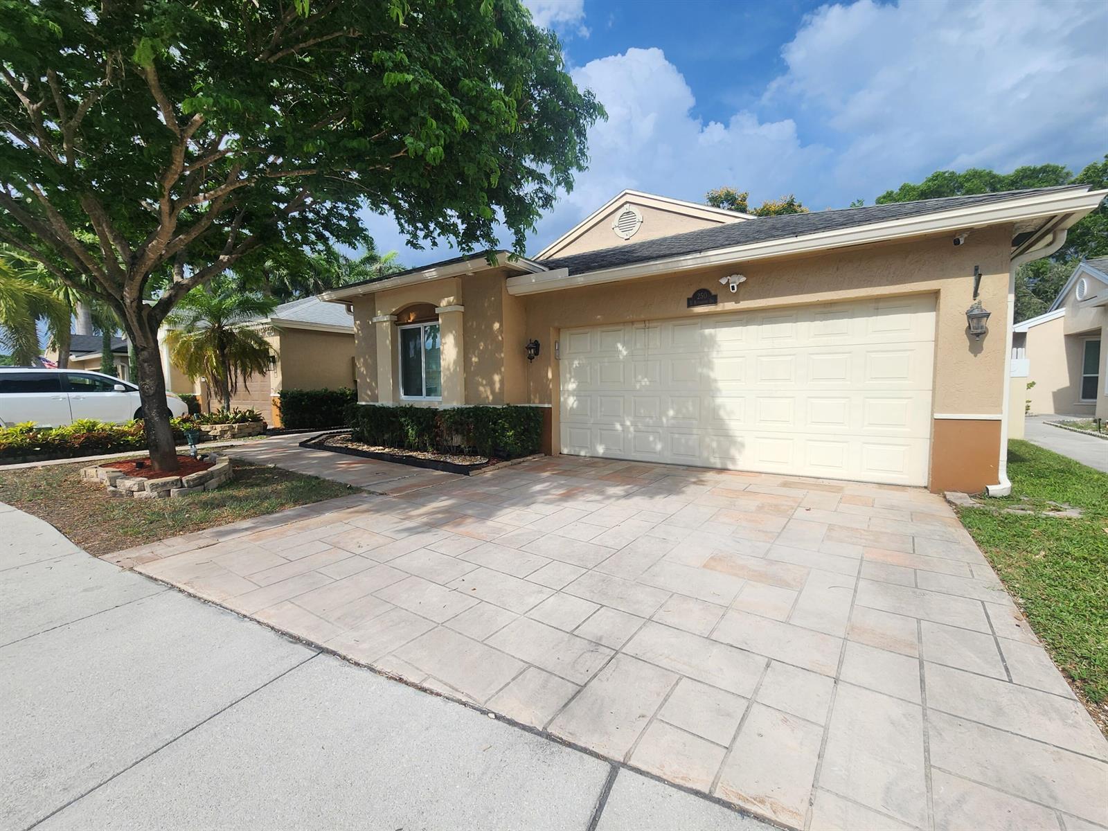 250 E Riverbend Drive, Sunrise FL 33326