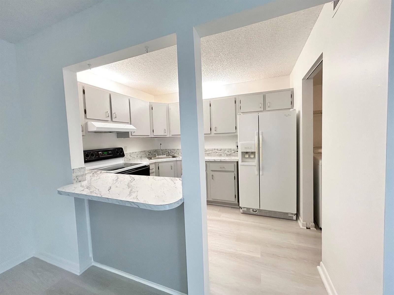 102 Lake Pine Circle # 1, FL 33463 photo 5