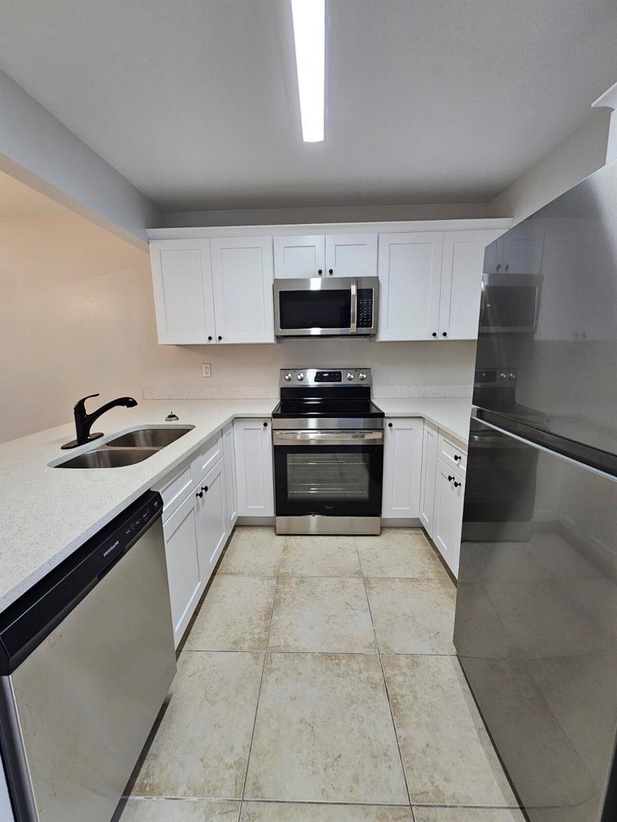 1421 Windorah Way, West Palm Beach FL 33411 photo 3