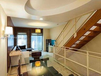 208 Washington Ave # 11, Miami Beach FL 33139 photo 2