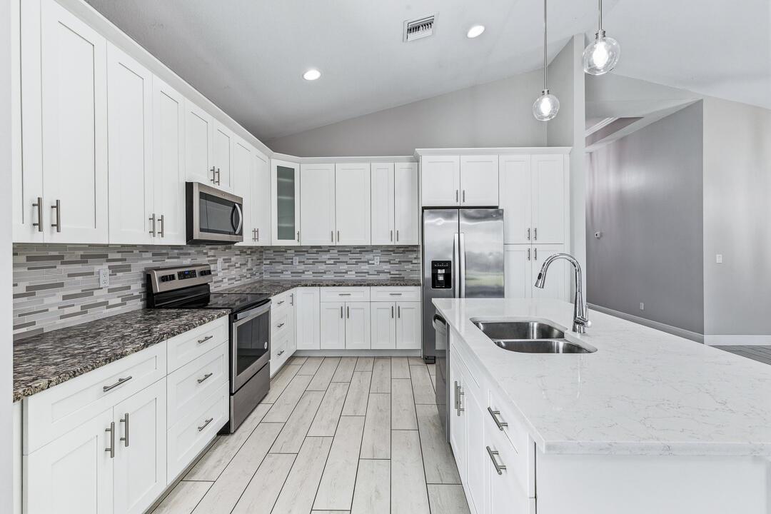 1925 SW Michelangelo Avenue, Port St. Lucie FL 34953 photo 3
