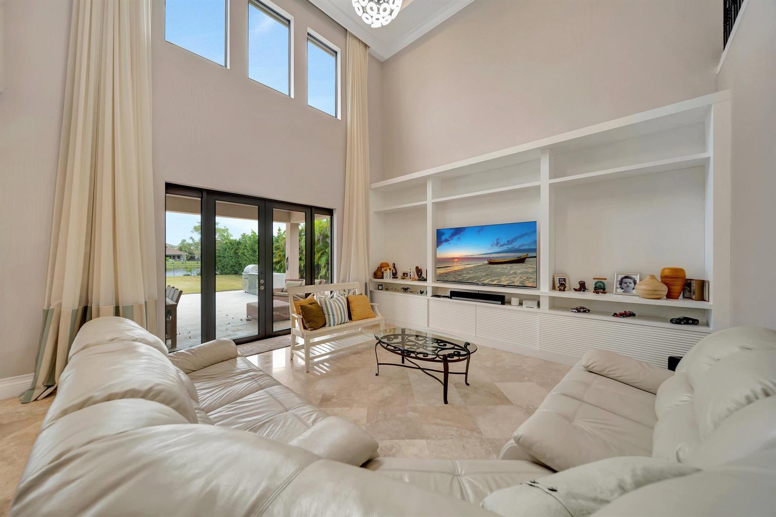 10302 Sweet Bay Manor, Parkland FL 33076 photo 4