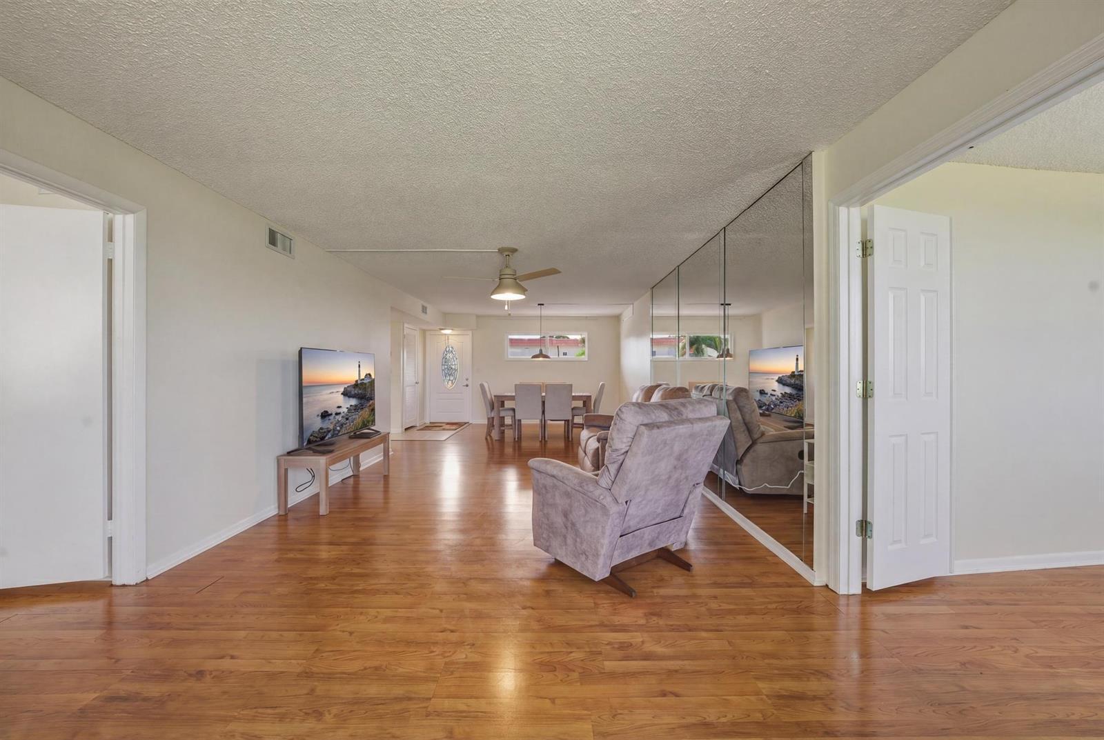 9720 S Hollybrook Lake Drive # 205, Pembroke Pines FL 33025 photo 3