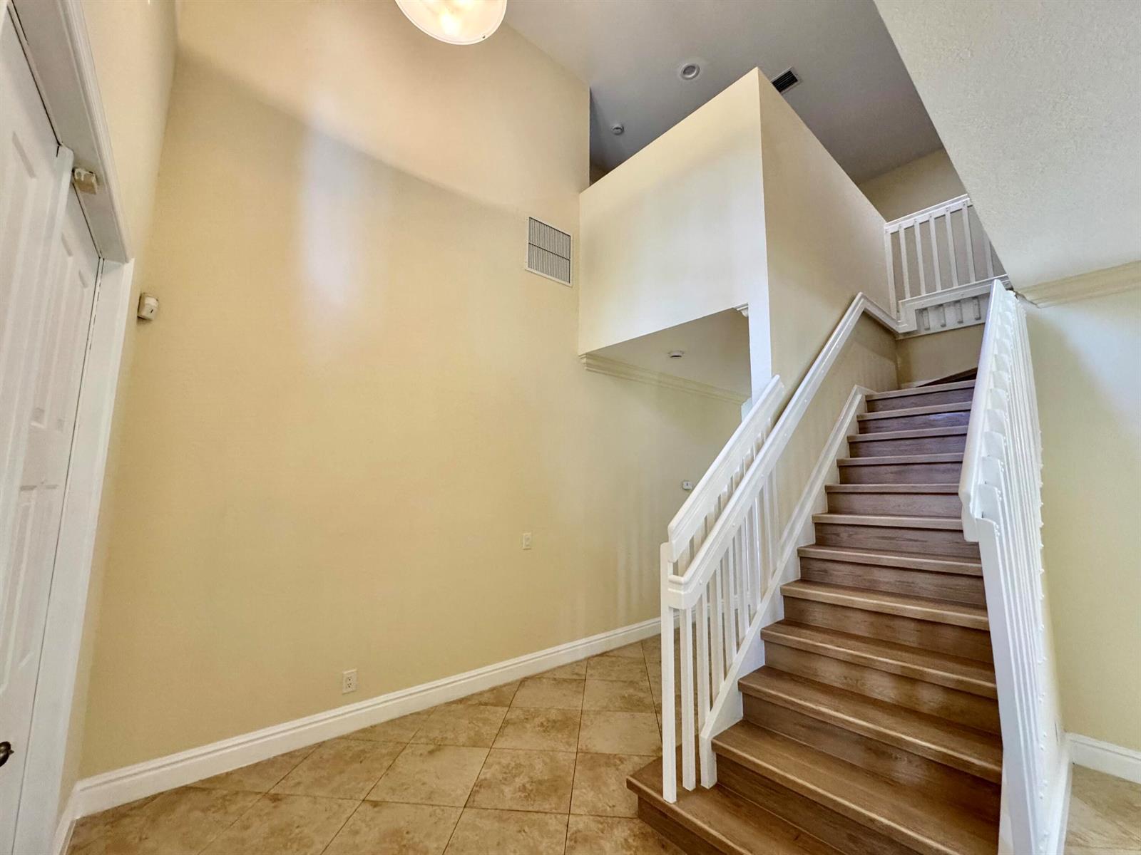 898 Tulip Circle, Weston FL 33327 photo 4