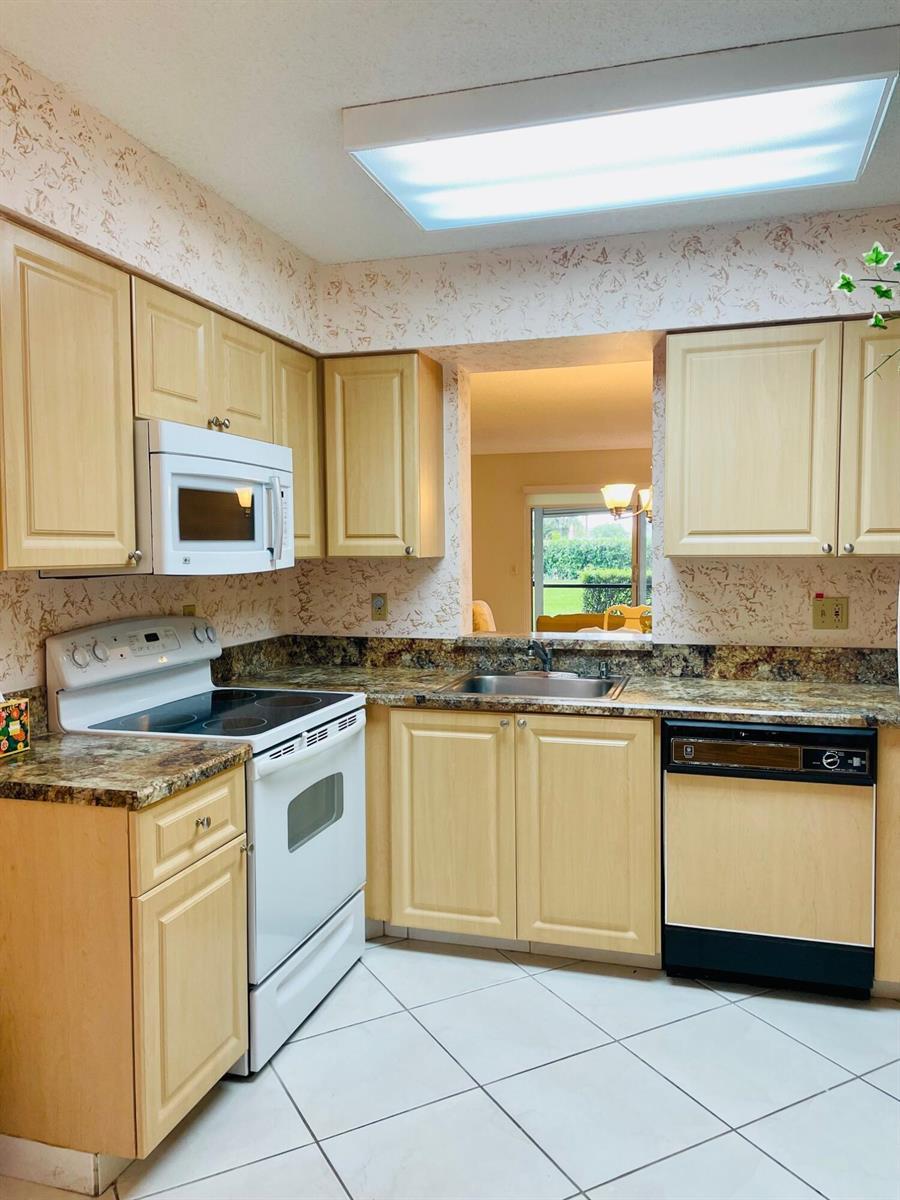 7286 Huntington Lane # 105, Delray Beach FL 33446 photo 5
