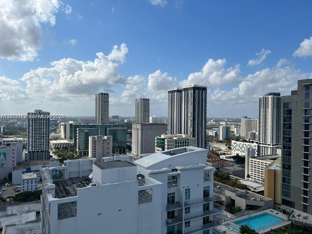253 NE 2nd St # 3002, Miami FL 33132 photo 2