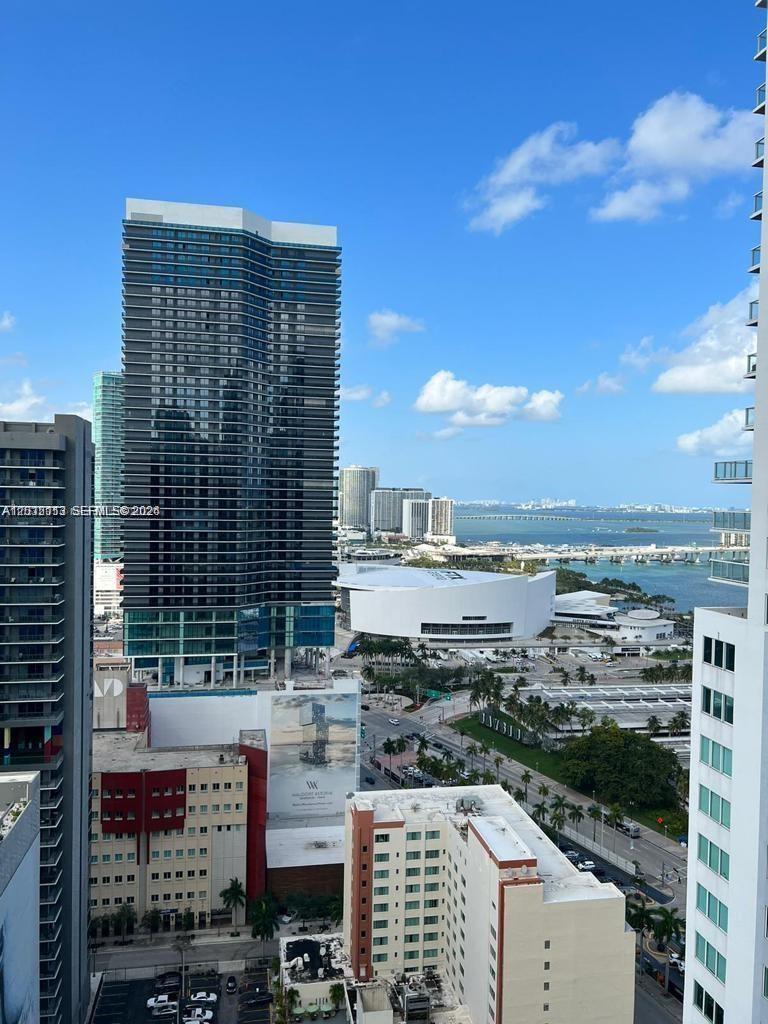 253 NE 2nd St # 3002, Miami FL 33132 photo 3