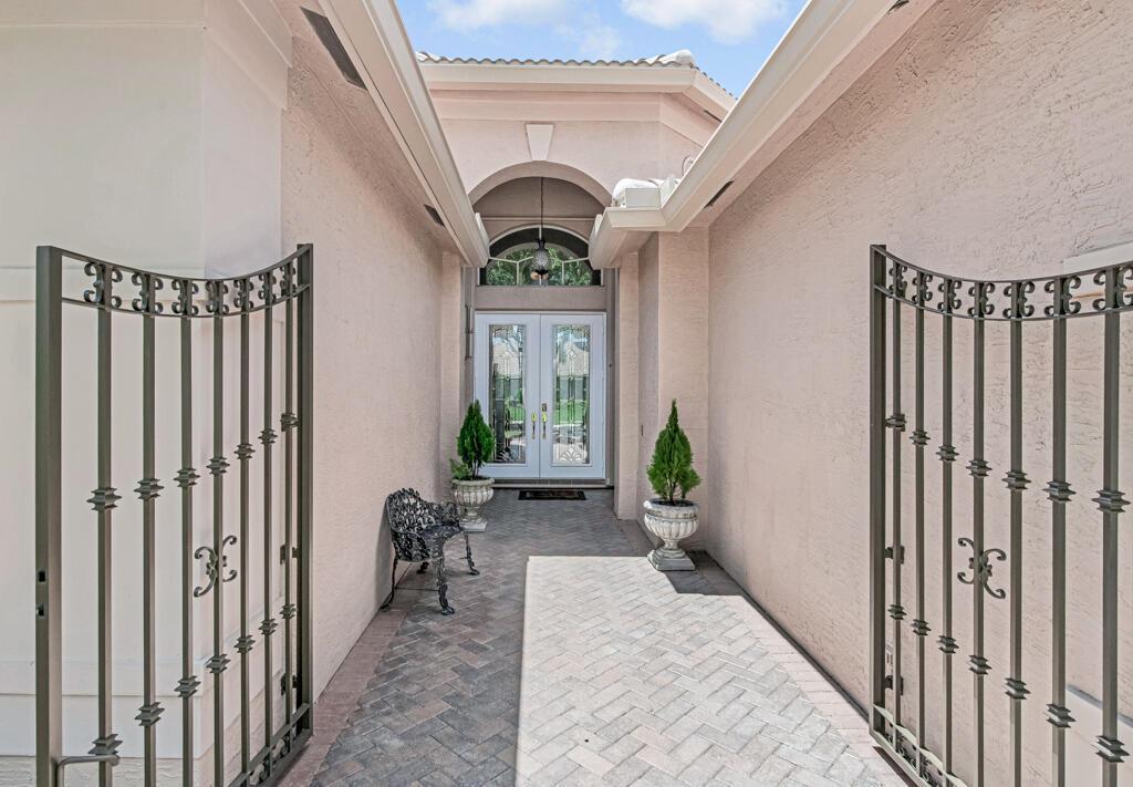 7945 Amethyst Lake Point, Lake Worth FL 33467 photo 3
