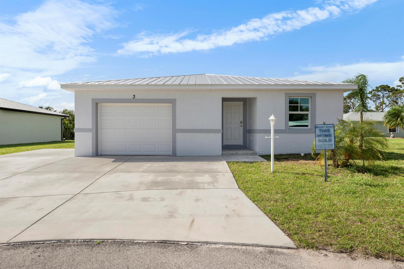 2 Las Casitas Court, Fort Pierce FL 34951