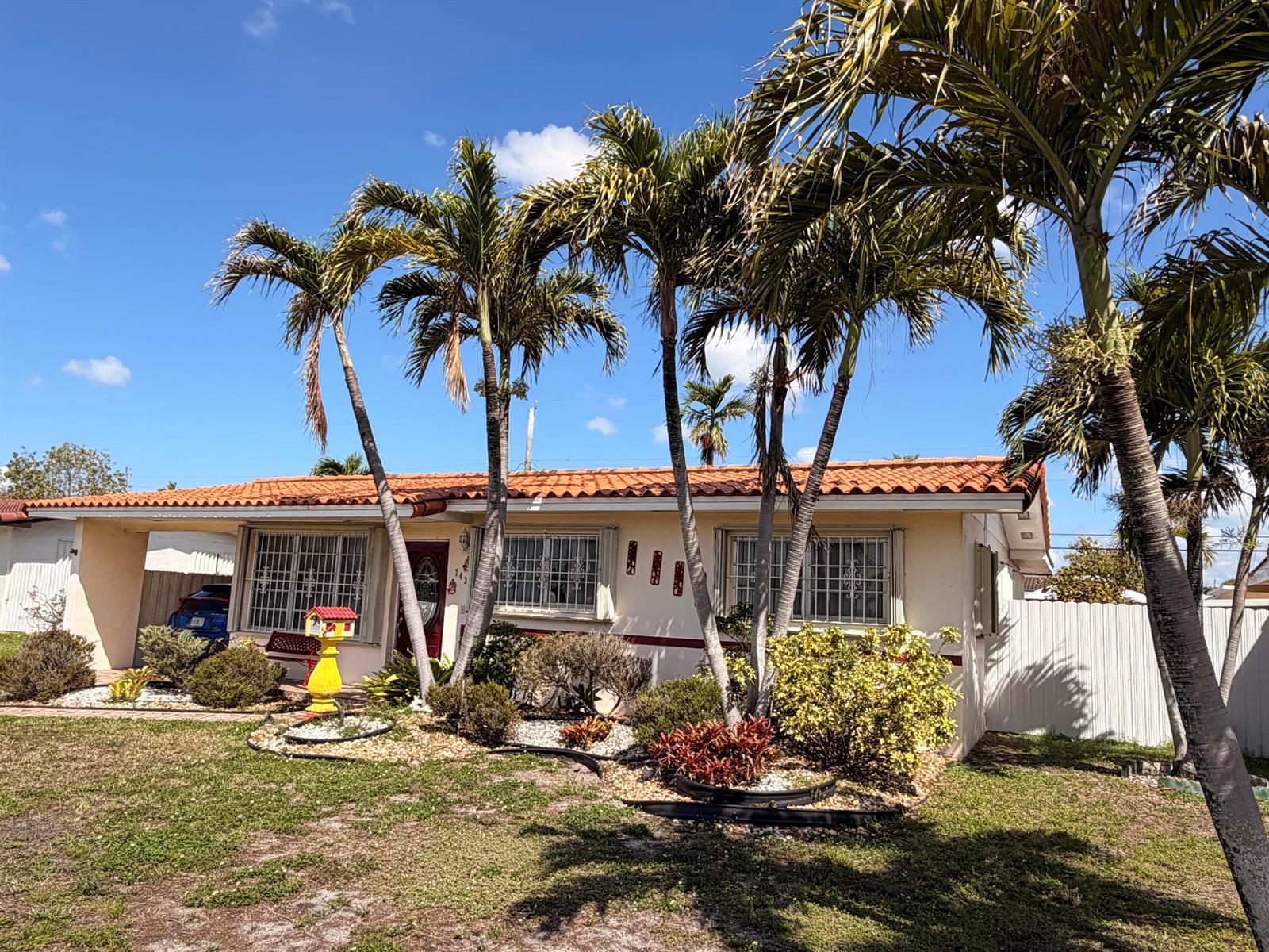 743 W 55th Place, Hialeah FL 33012 photo 2