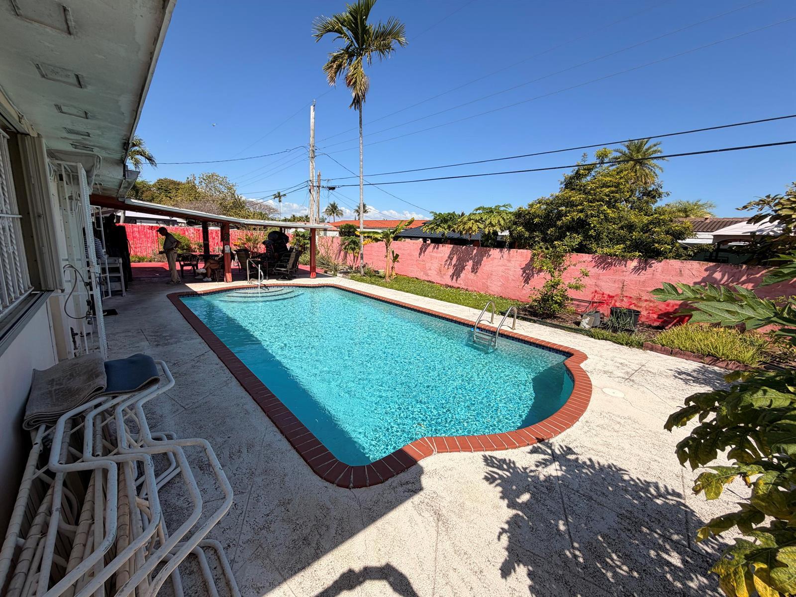 743 W 55th Place, Hialeah FL 33012 photo 3