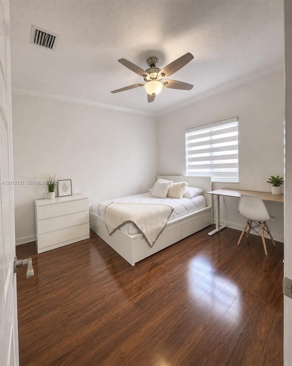 15562 SW 177th Ter, Miami FL 33187 photo 4