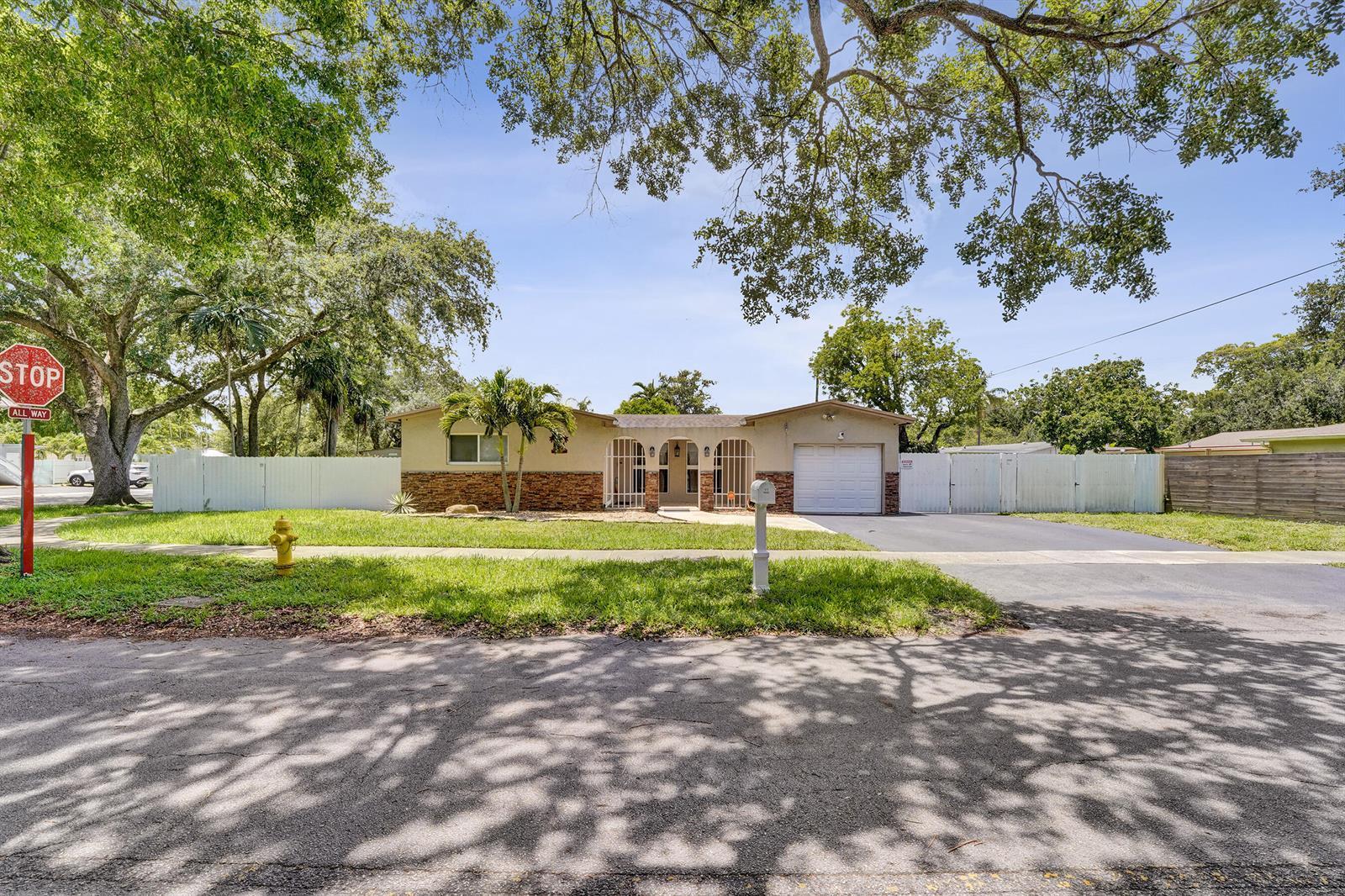 9101 SW 52nd Court, Cooper City FL 33328 photo 2