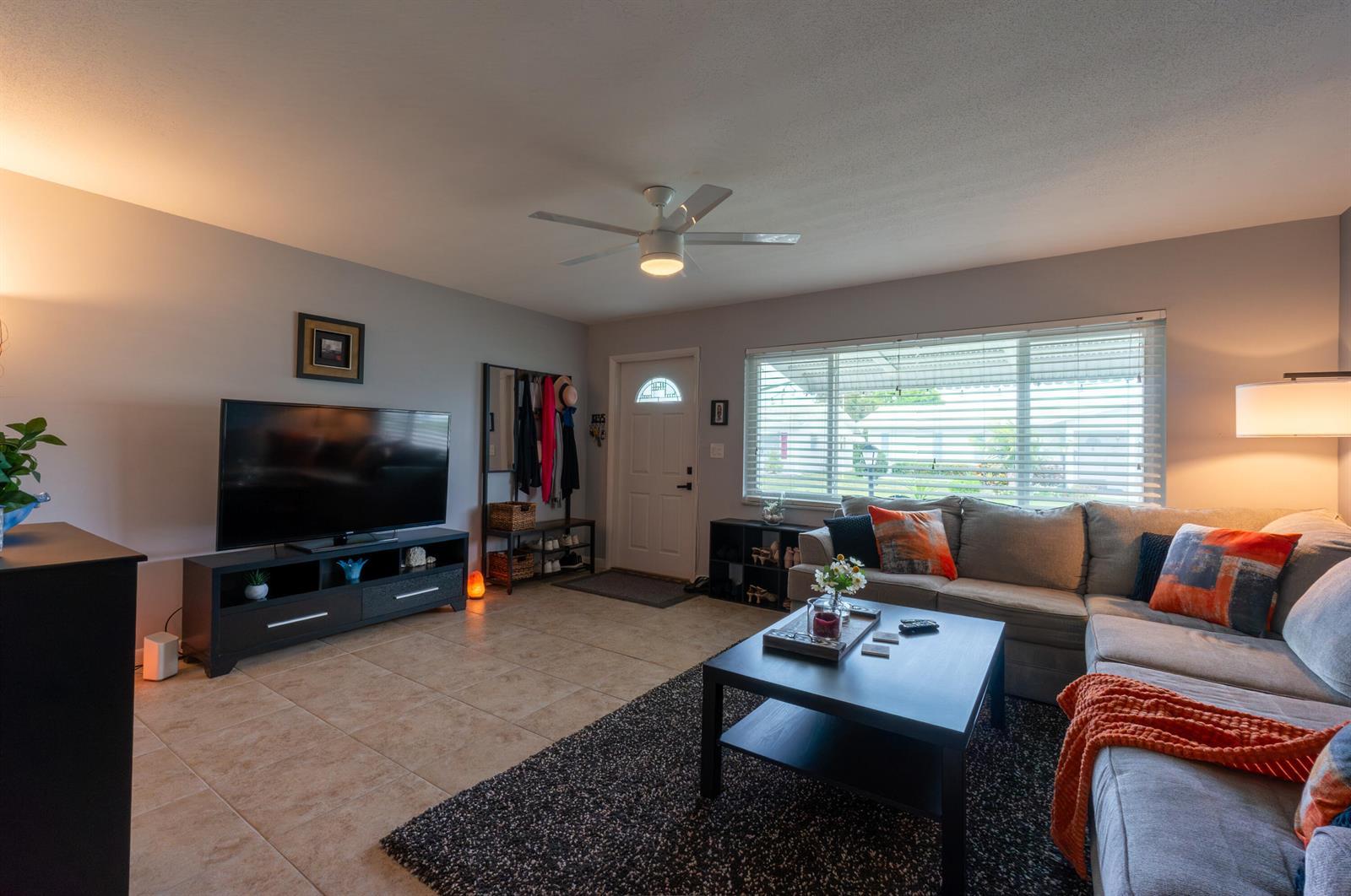 119 SW 9th Street, Boynton Beach FL 33426 photo 5