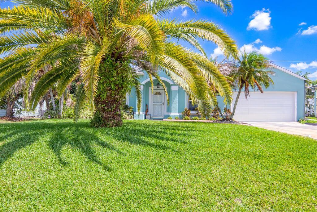 613 SE Dean Terrace, Port St. Lucie FL 34984 photo 3