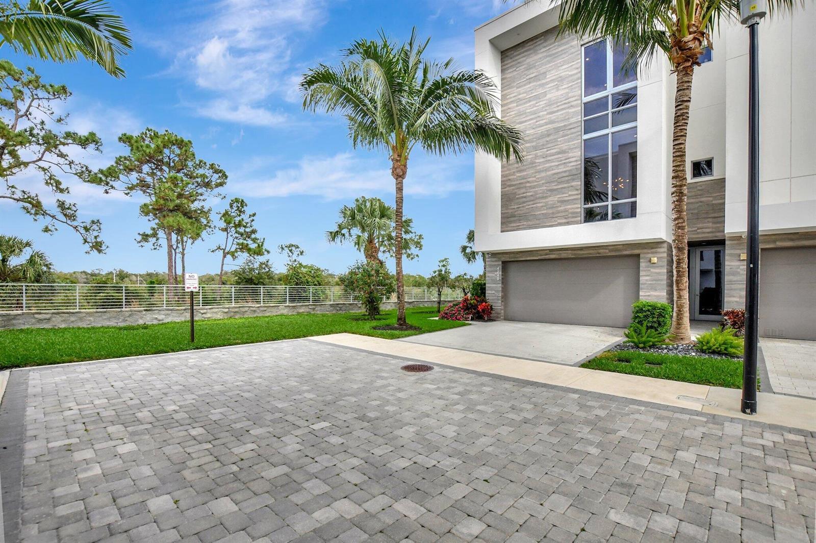 4240 NW 17th Avenue, Boca Raton FL 33431 photo 2