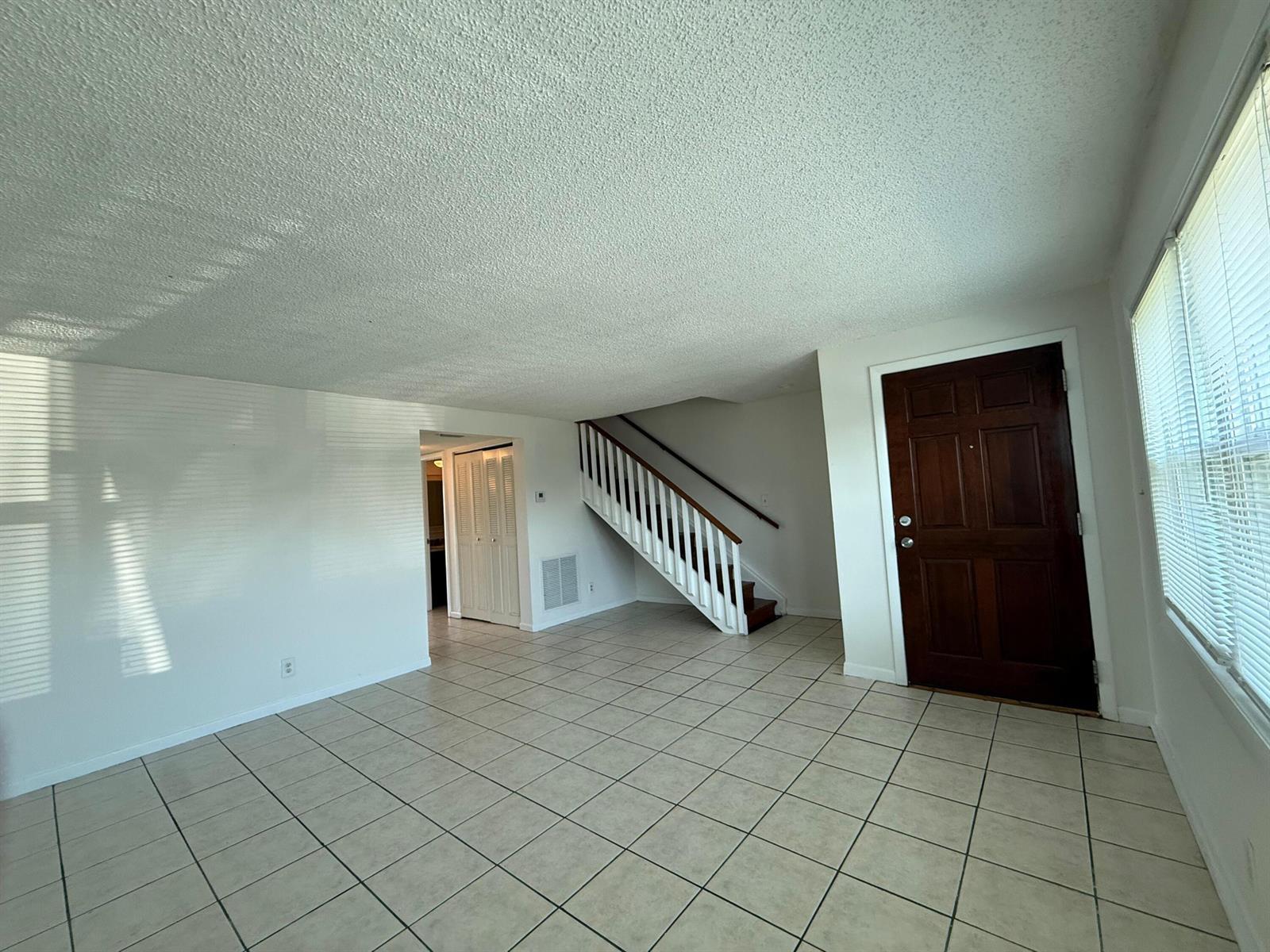 347 Gulfstream Road, Dania Beach FL 33004 photo 4