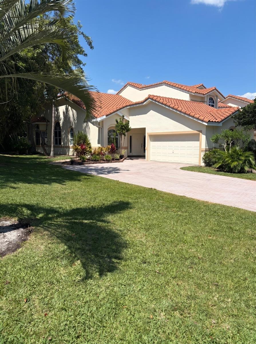 521 W Palm Aire Drive, Pompano Beach FL 33069