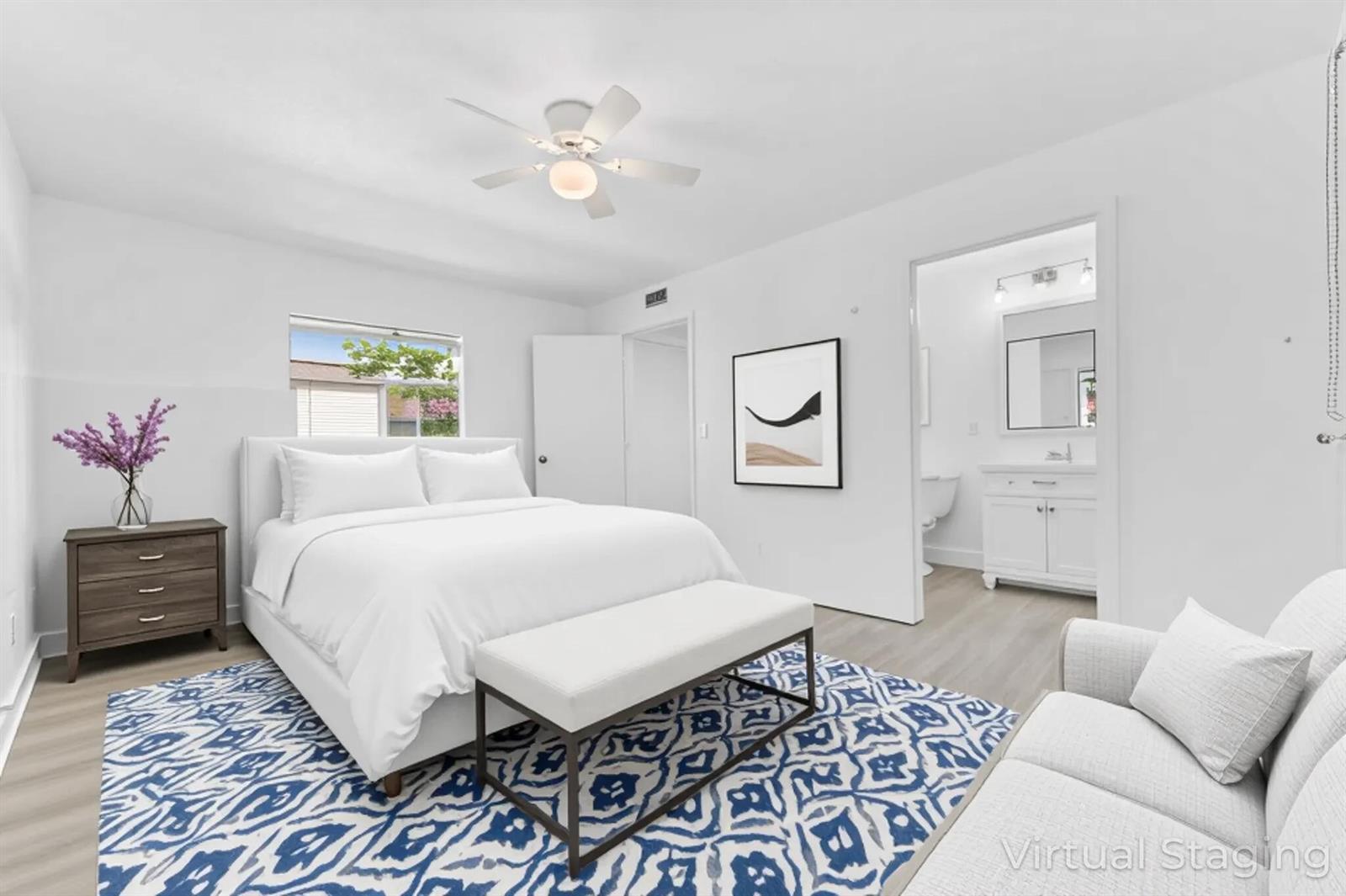 154 Seville G, Delray Beach FL 33446 photo 2