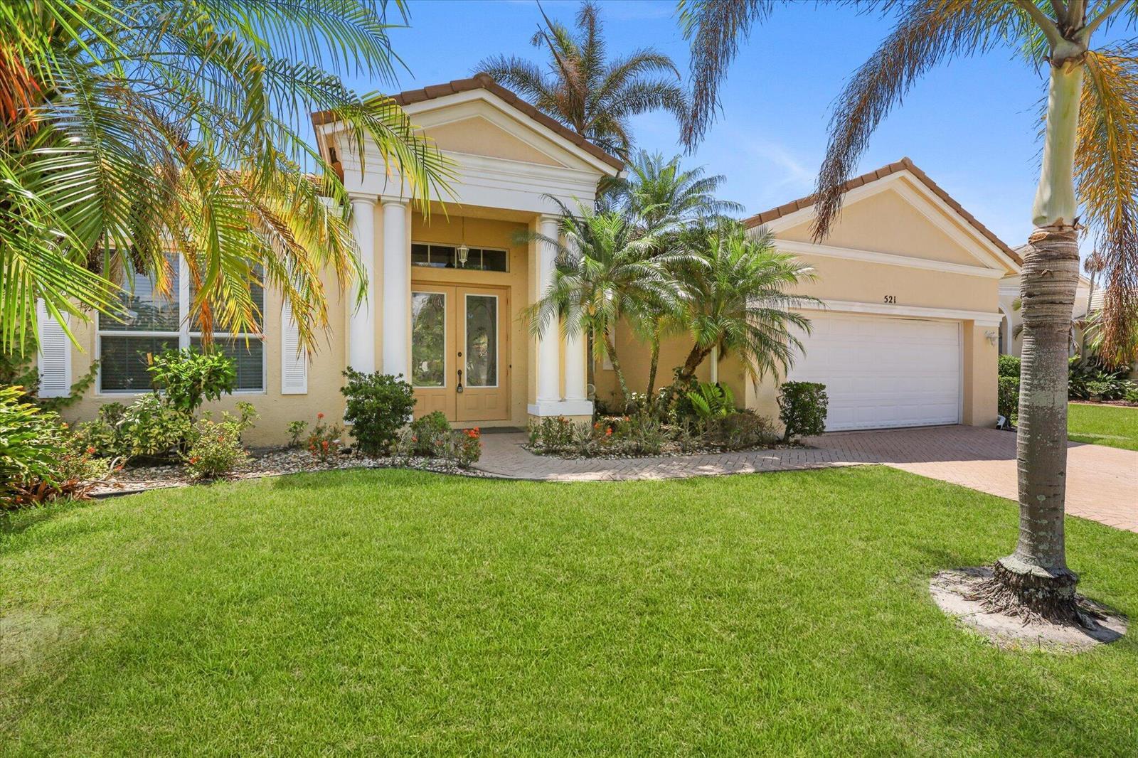 521 SW Lake Manatee Way, Port St. Lucie FL 34986 photo 2
