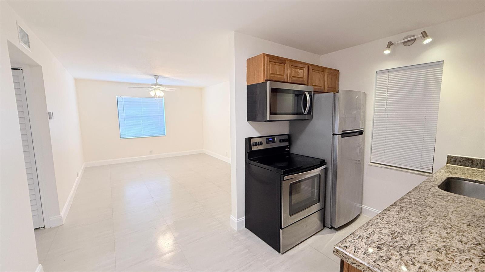 607 NE 29th Drive # 17, Wilton Manors FL 33334