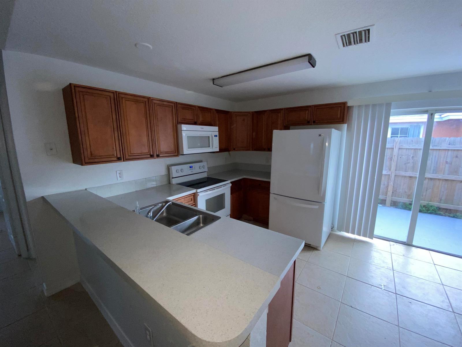 618 NE 1st Street # B, Boynton Beach FL 33435