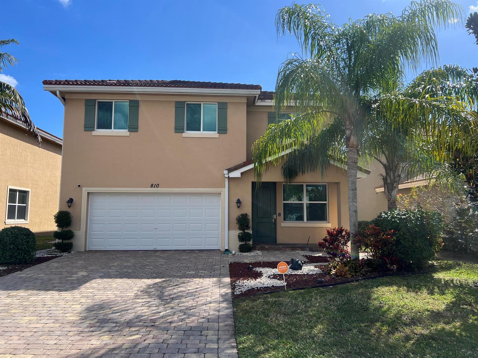 810 Palm Tree Lane, Haverhill FL 33415