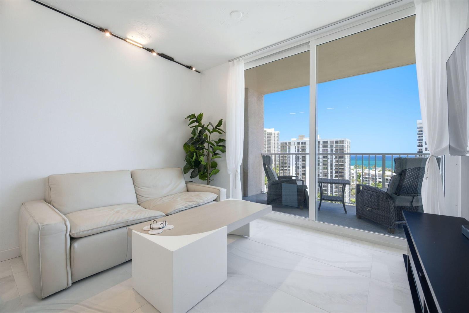 3020 NE 32nd Avenue # 1407, Fort Lauderdale FL 33308 photo 4