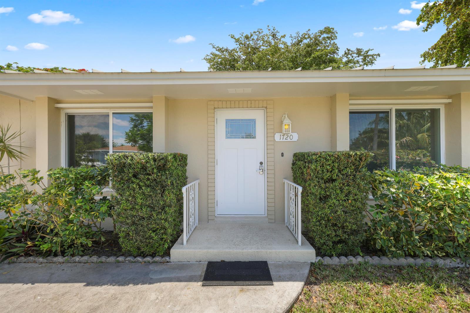 1720 SW 10th Street, Boca Raton FL 33486 photo 3