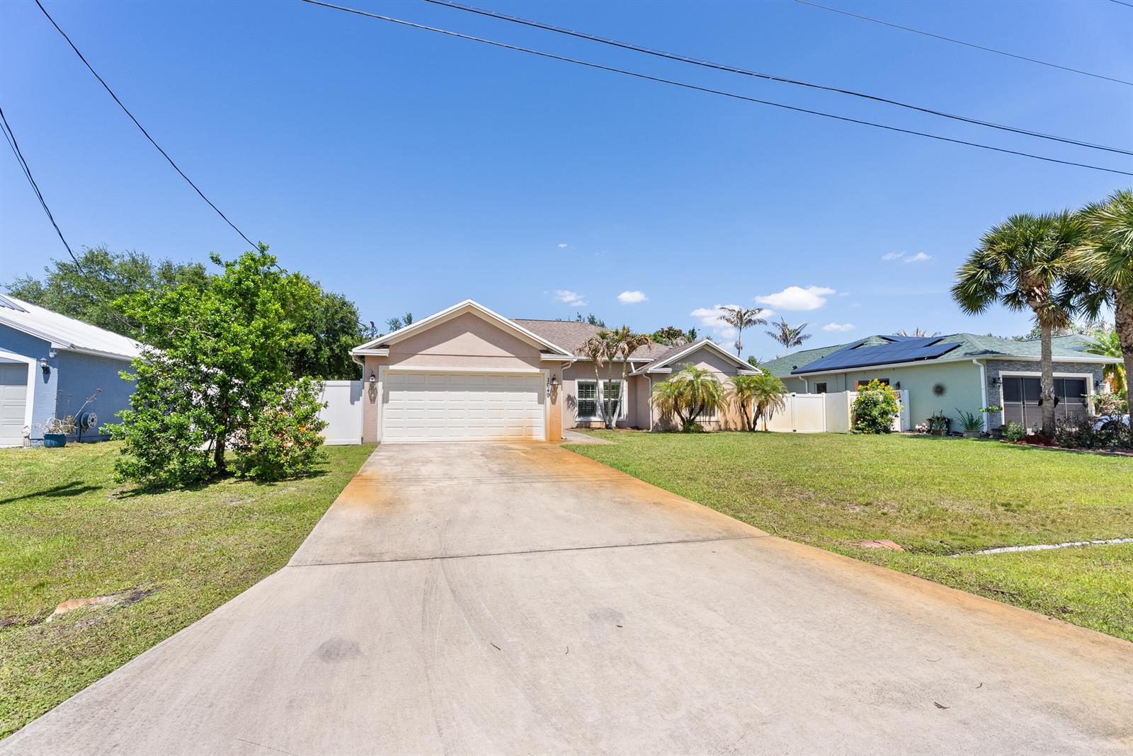 1649 SW Hampshire Lane, Port St. Lucie FL 34953 photo 2