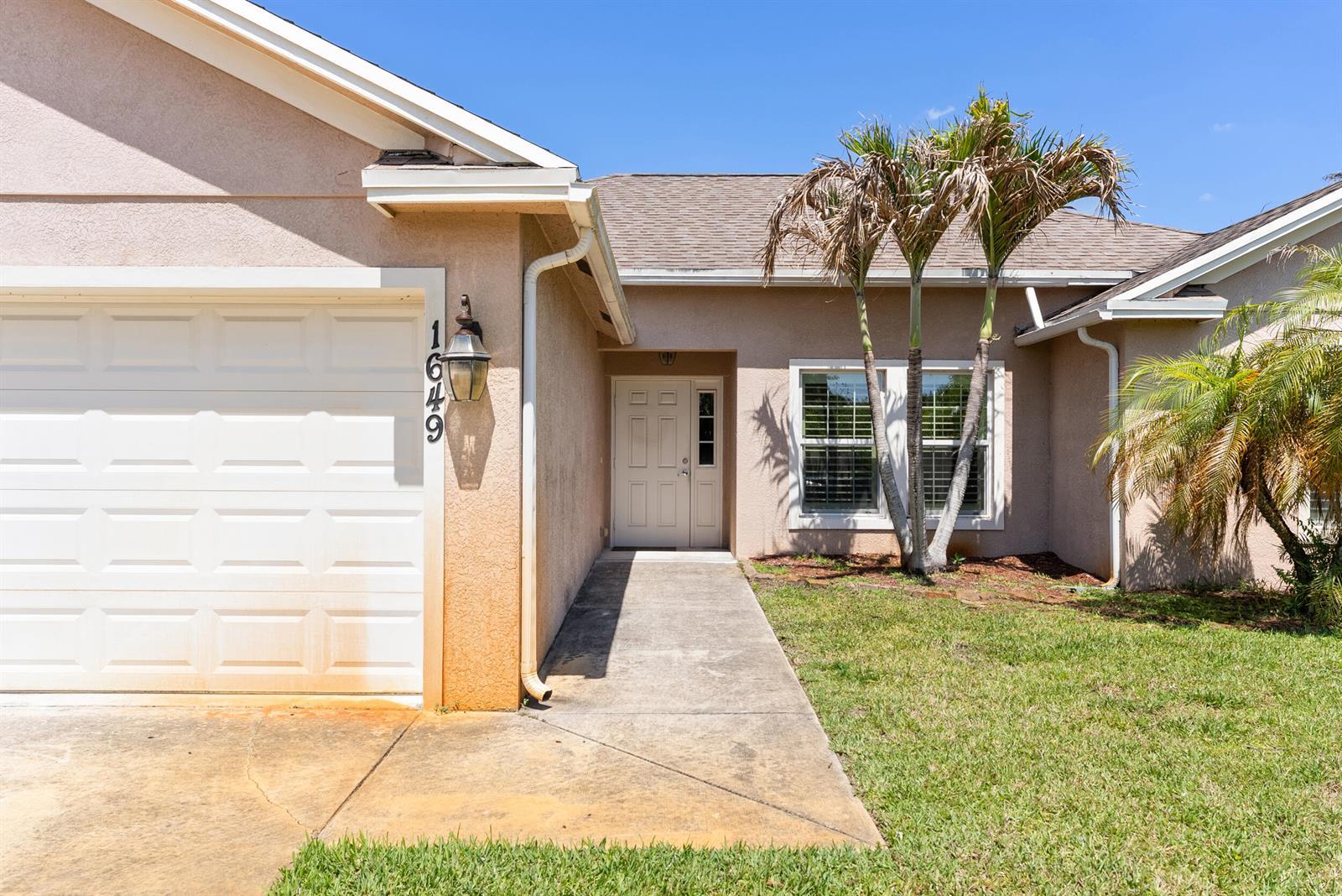 1649 SW Hampshire Lane, Port St. Lucie FL 34953 photo 3