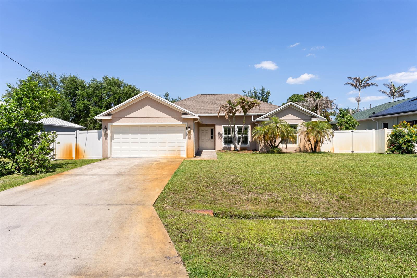 1649 SW Hampshire Lane, Port St. Lucie FL 34953