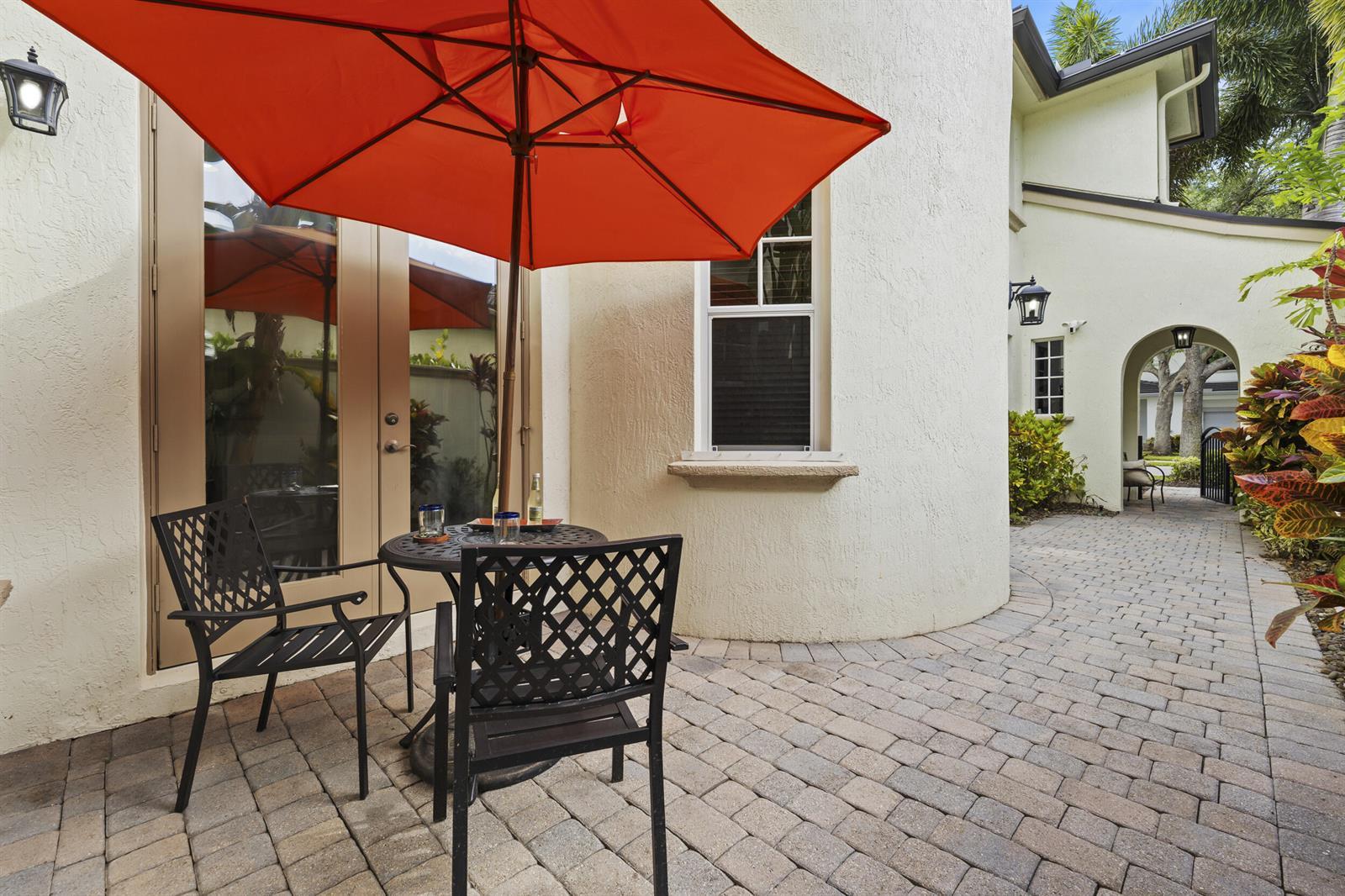 834 Madison Court, Palm Beach Gardens FL 33410 photo 3