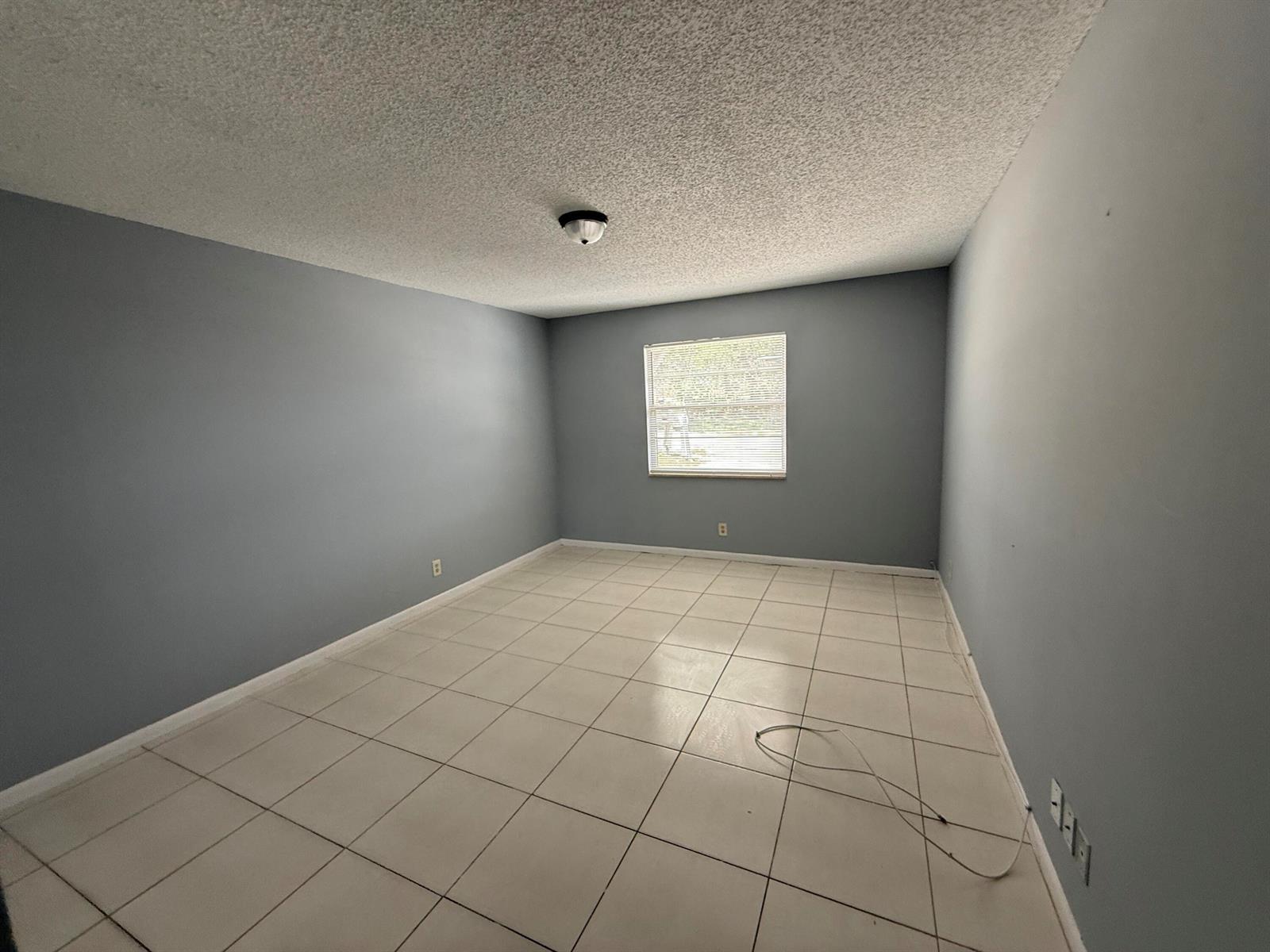 2519 Griffin Square, FL 33406 photo 5