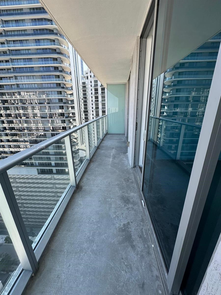 1100 S Miami Ave # 2608, Miami FL 33130 photo 5